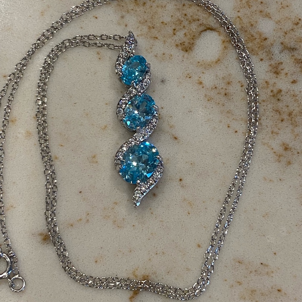 Beautiful Sterling Blue Topaz Necklace